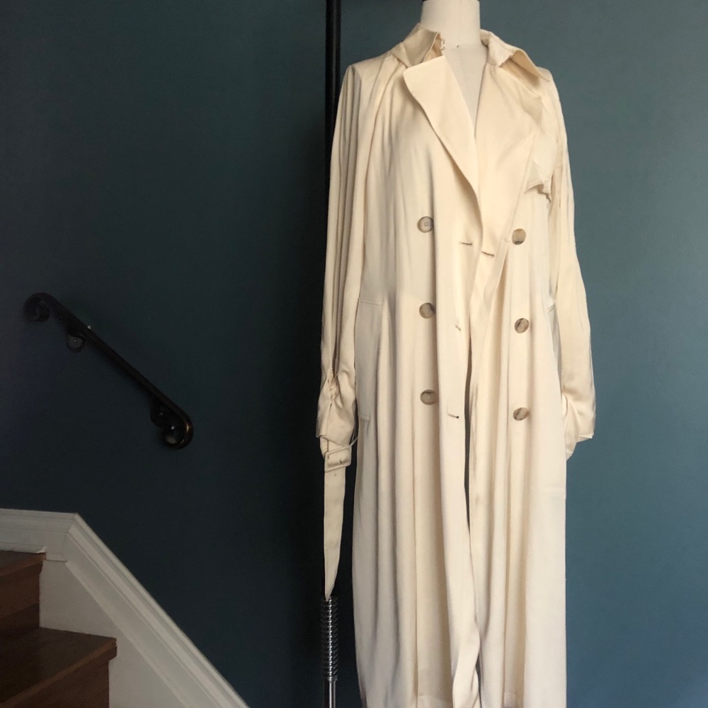 Babaton white trench coat - Picture 4 of 9